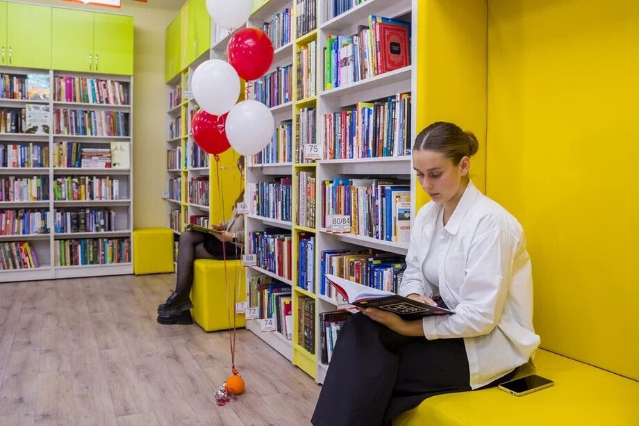В Чистоозёрном районе начала работу первая модельная библиотека