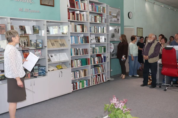 Сузунской центральной библиотеке присвоено имя писателя Михаила Щукина