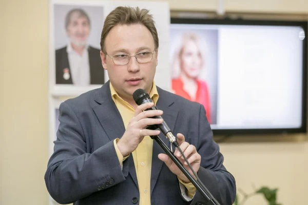 «Поэту по портрету» 