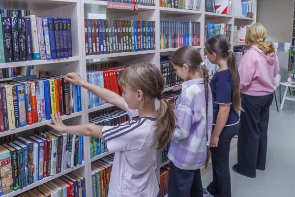 Библиотека с муфельной печью открылась в Искитимском районе 